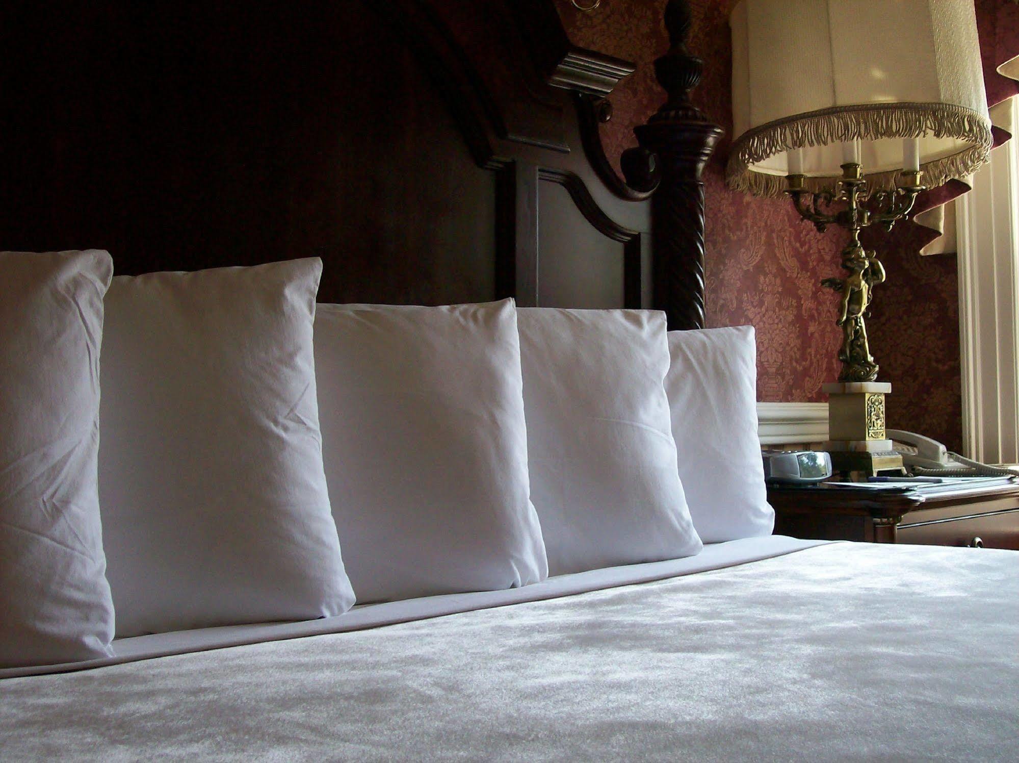 Julias Bed And Breakfast Hubbard Phòng bức ảnh